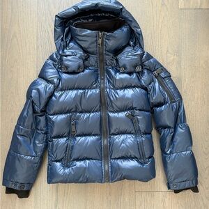 SAM. Girls Shiny Navy Blue Kids Puffer Jacket with Hood. Size 10 Years.